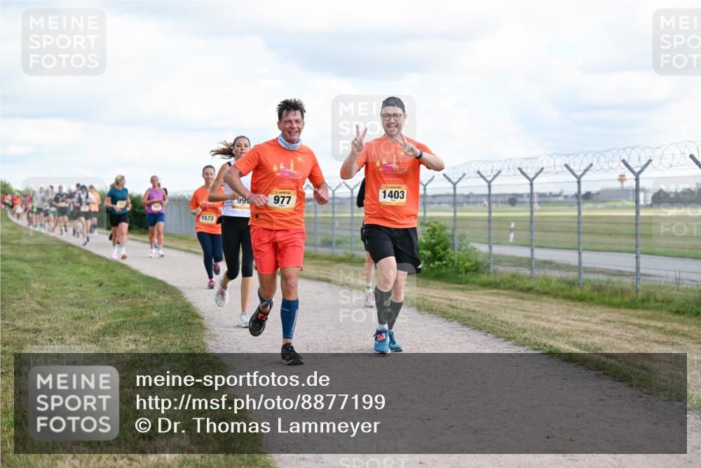 14.09.2025 - Airport Race Dr. Thomas Lammeyer http://msf.ph/oto/8877199 14.09.2025 12:22:38 Laufen 1572, 1403, 99, 977 meine-sportfotos.de