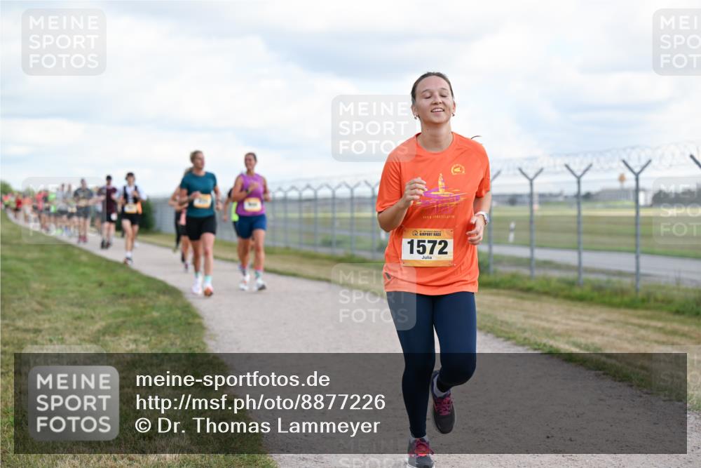 14.09.2025 - Airport Race Dr. Thomas Lammeyer http://msf.ph/oto/8877226 14.09.2025 12:22:42 Laufen 1572 meine-sportfotos.de
