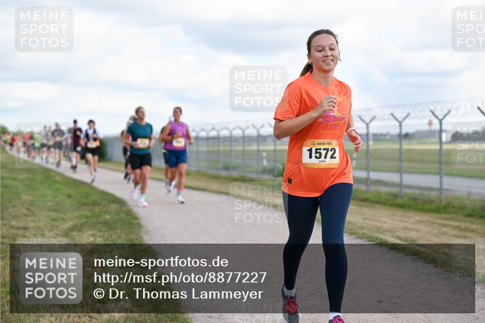 14.09.2025 - Airport Race Dr. Thomas Lammeyer http://msf.ph/oto/8877227 14.09.2025 12:22:42 Laufen 1572 meine-sportfotos.de