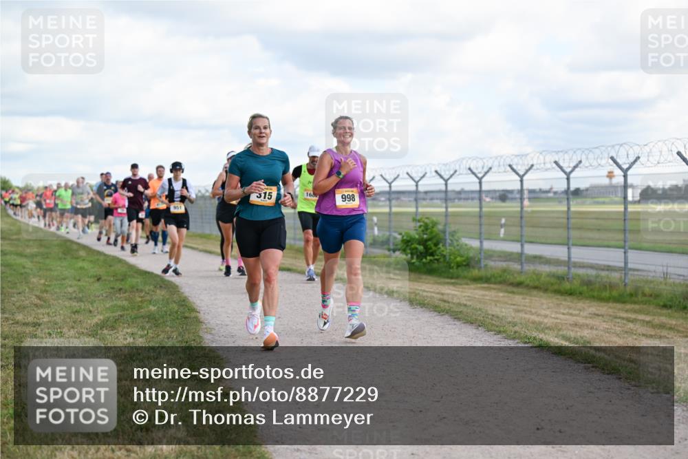 14.09.2025 - Airport Race Dr. Thomas Lammeyer http://msf.ph/oto/8877229 14.09.2025 12:22:44 Laufen 951, 315, 16, 998 meine-sportfotos.de