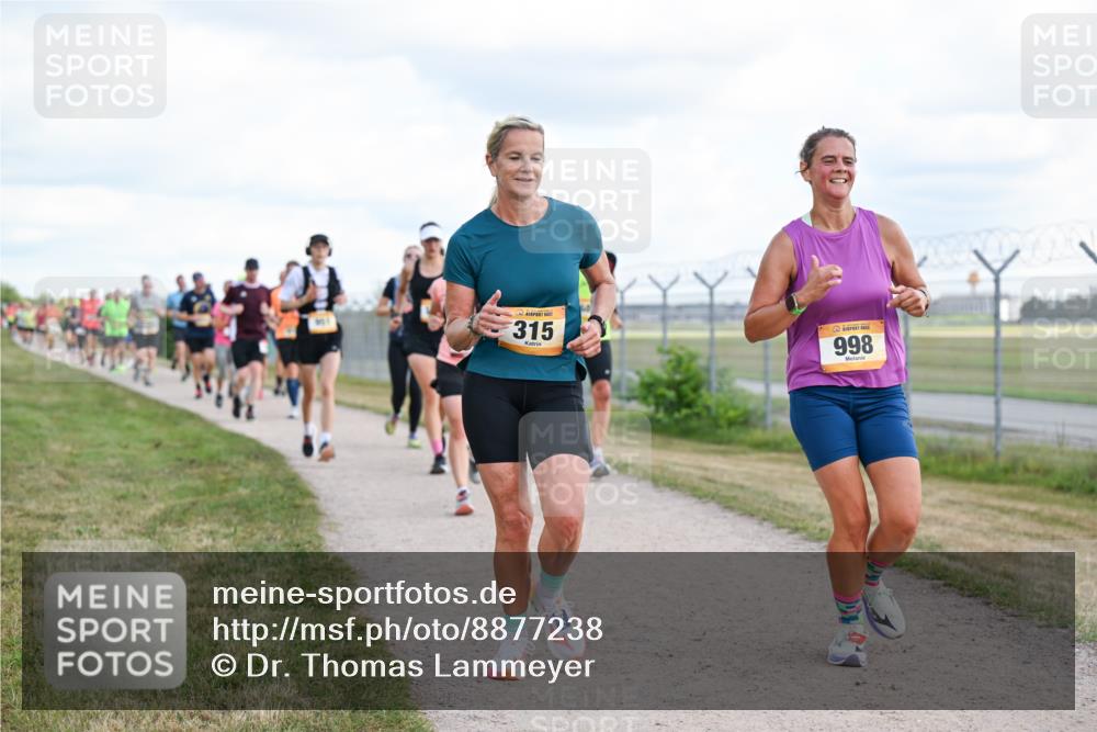14.09.2025 - Airport Race Dr. Thomas Lammeyer http://msf.ph/oto/8877238 14.09.2025 12:22:46 Laufen 315, 998 meine-sportfotos.de