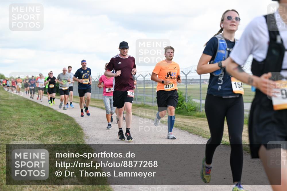 14.09.2025 - Airport Race Dr. Thomas Lammeyer http://msf.ph/oto/8877268 14.09.2025 12:22:50 Laufen 4228, 193, 4138, 847, 154, 9 meine-sportfotos.de