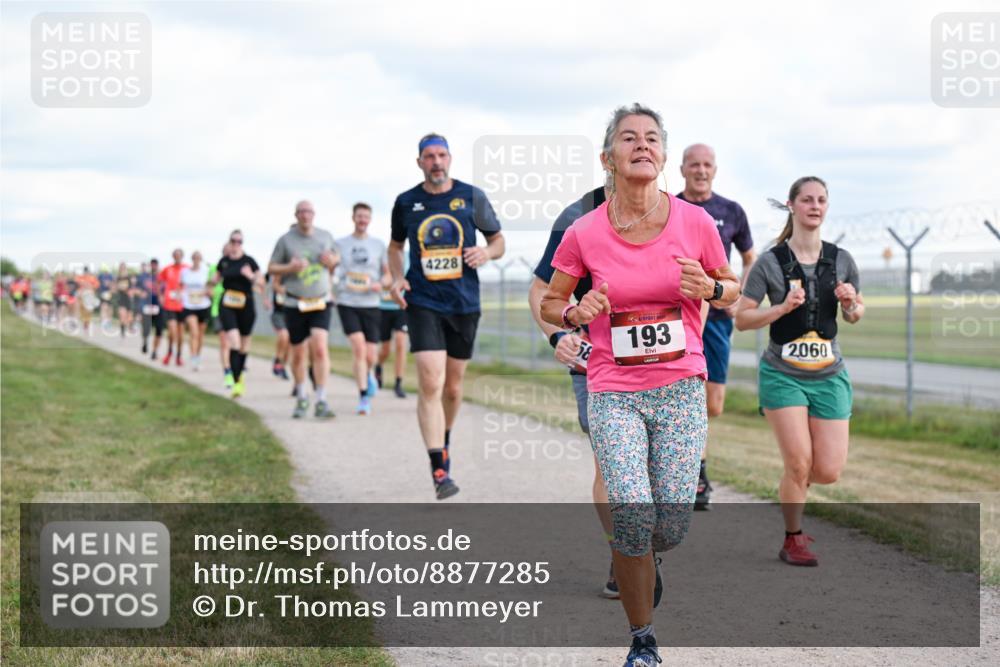 14.09.2025 - Airport Race Dr. Thomas Lammeyer http://msf.ph/oto/8877285 14.09.2025 12:22:53 Laufen 4228, 193, 2060 meine-sportfotos.de