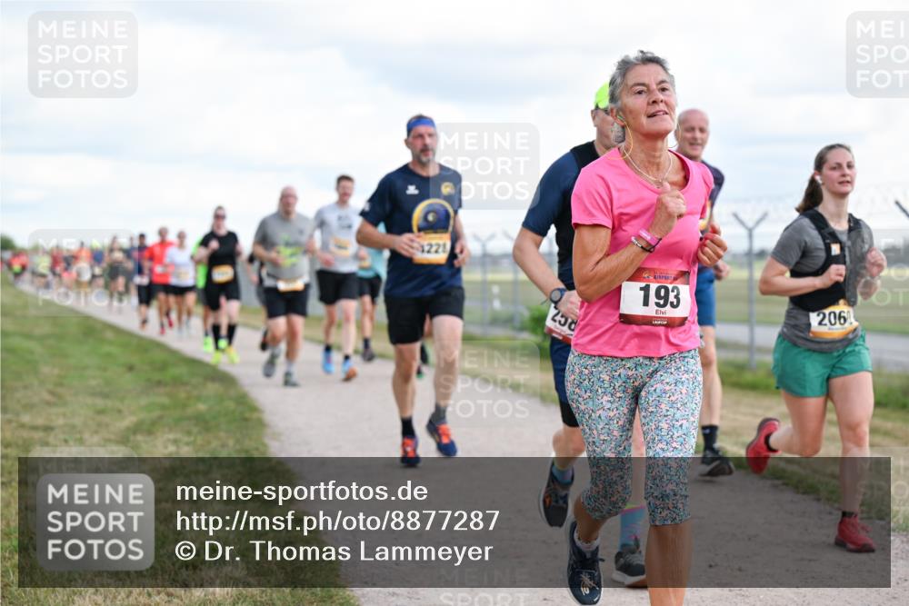14.09.2025 - Airport Race Dr. Thomas Lammeyer http://msf.ph/oto/8877287 14.09.2025 12:22:53 Laufen 258, 193, 206 meine-sportfotos.de