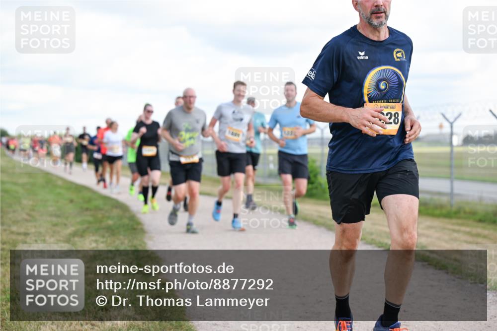 14.09.2025 - Airport Race Dr. Thomas Lammeyer http://msf.ph/oto/8877292 14.09.2025 12:22:55 Laufen 28 meine-sportfotos.de