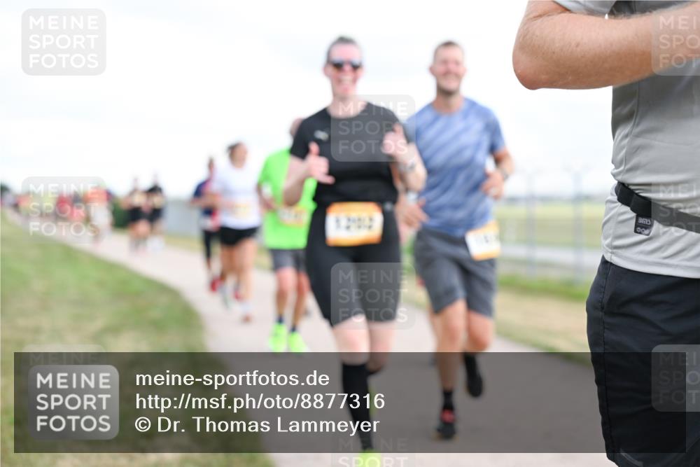 14.09.2025 - Airport Race Dr. Thomas Lammeyer http://msf.ph/oto/8877316 14.09.2025 12:22:58 Laufen  meine-sportfotos.de