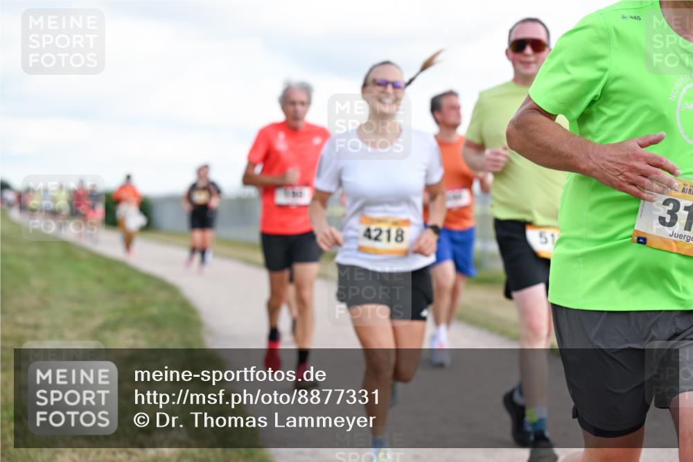14.09.2025 - Airport Race Dr. Thomas Lammeyer http://msf.ph/oto/8877331 14.09.2025 12:23:01 Laufen 4218, 51, 42, 31 meine-sportfotos.de