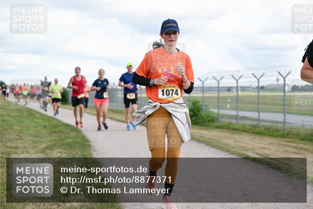 14.09.2025 - Airport Race Dr. Thomas Lammeyer http://msf.ph/oto/8877371 14.09.2025 12:23:08 Laufen 1074 meine-sportfotos.de