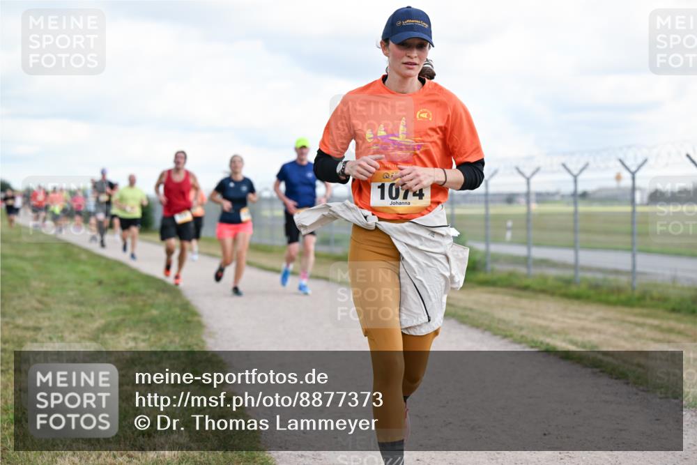 14.09.2025 - Airport Race Dr. Thomas Lammeyer http://msf.ph/oto/8877373 14.09.2025 12:23:09 Laufen 1074 meine-sportfotos.de