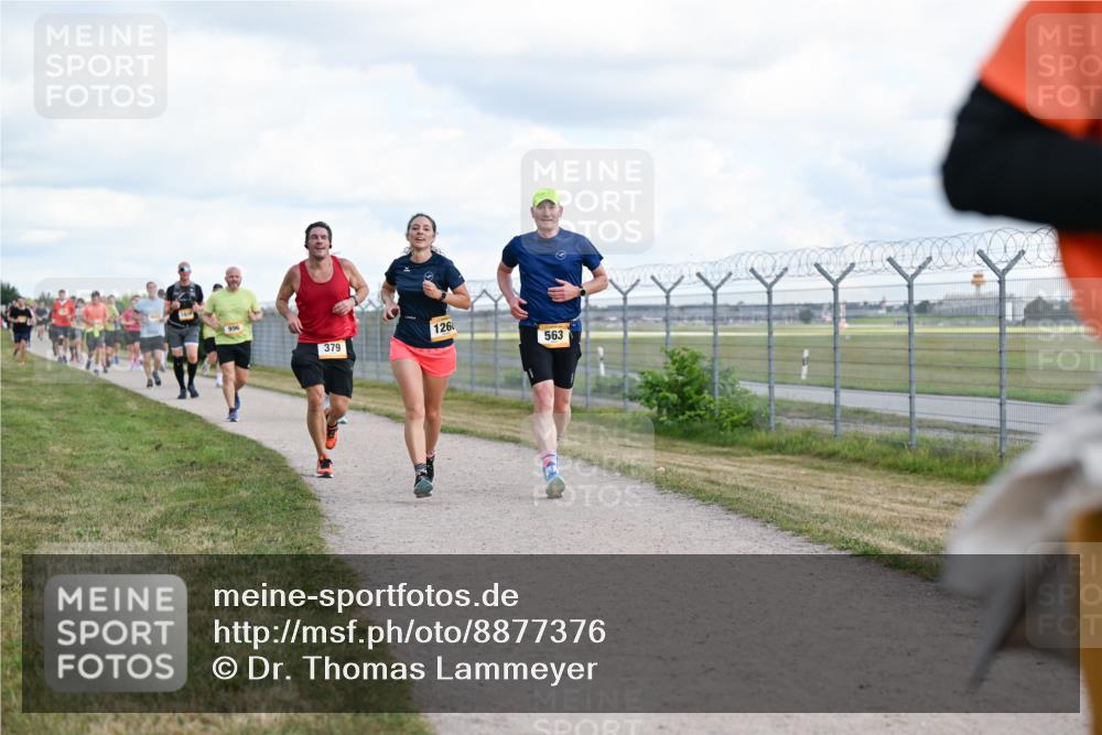 14.09.2025 - Airport Race Dr. Thomas Lammeyer http://msf.ph/oto/8877376 14.09.2025 12:23:10 Laufen 126, 379, 563 meine-sportfotos.de