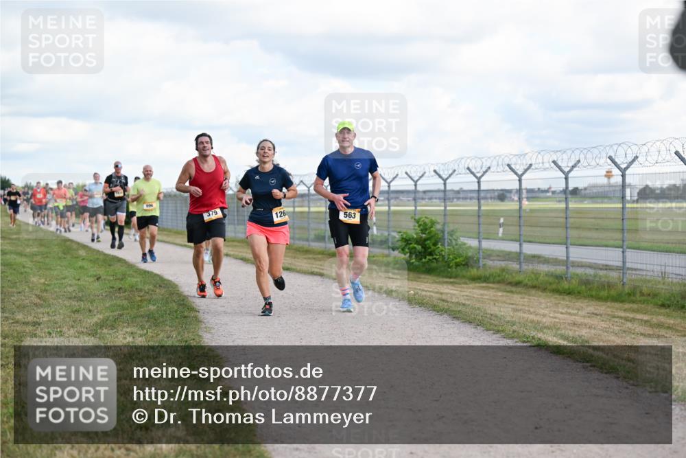 14.09.2025 - Airport Race Dr. Thomas Lammeyer http://msf.ph/oto/8877377 14.09.2025 12:23:10 Laufen 379, 126, 563 meine-sportfotos.de