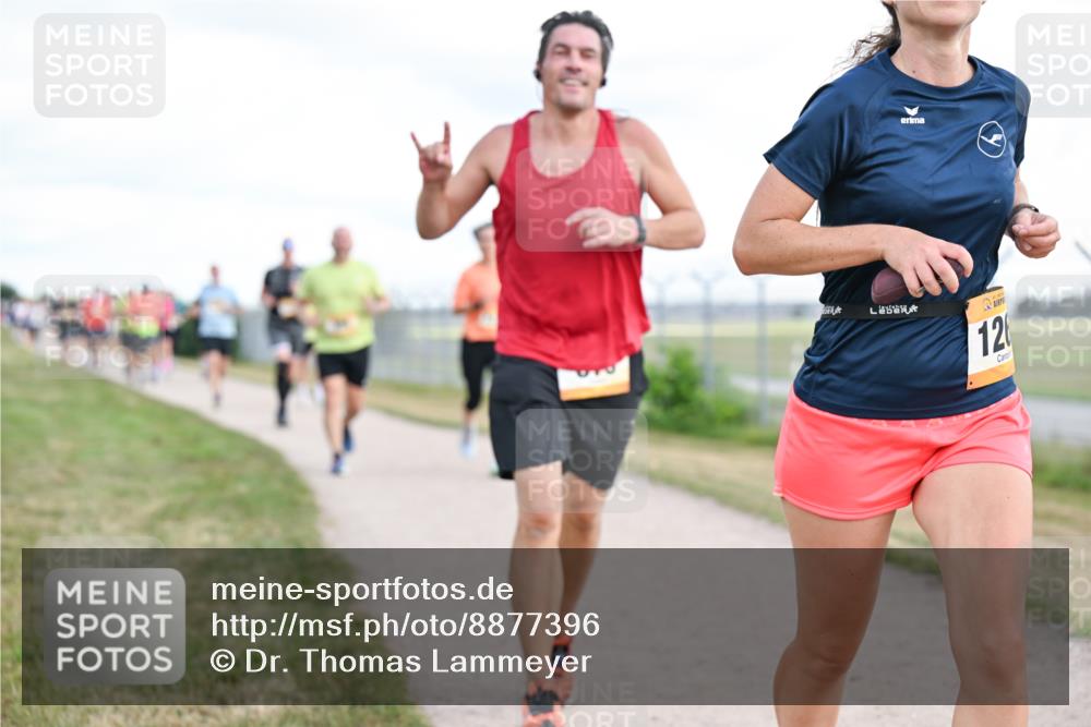14.09.2025 - Airport Race Dr. Thomas Lammeyer http://msf.ph/oto/8877396 14.09.2025 12:23:13 Laufen 12 meine-sportfotos.de