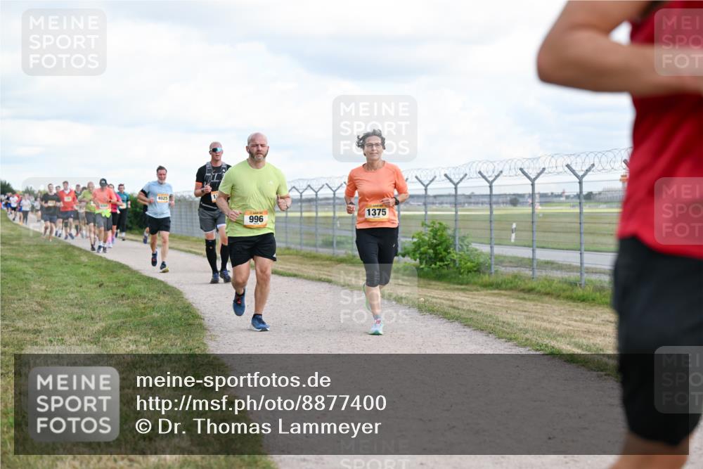 14.09.2025 - Airport Race Dr. Thomas Lammeyer http://msf.ph/oto/8877400 14.09.2025 12:23:14 Laufen 4025, 996, 1375 meine-sportfotos.de