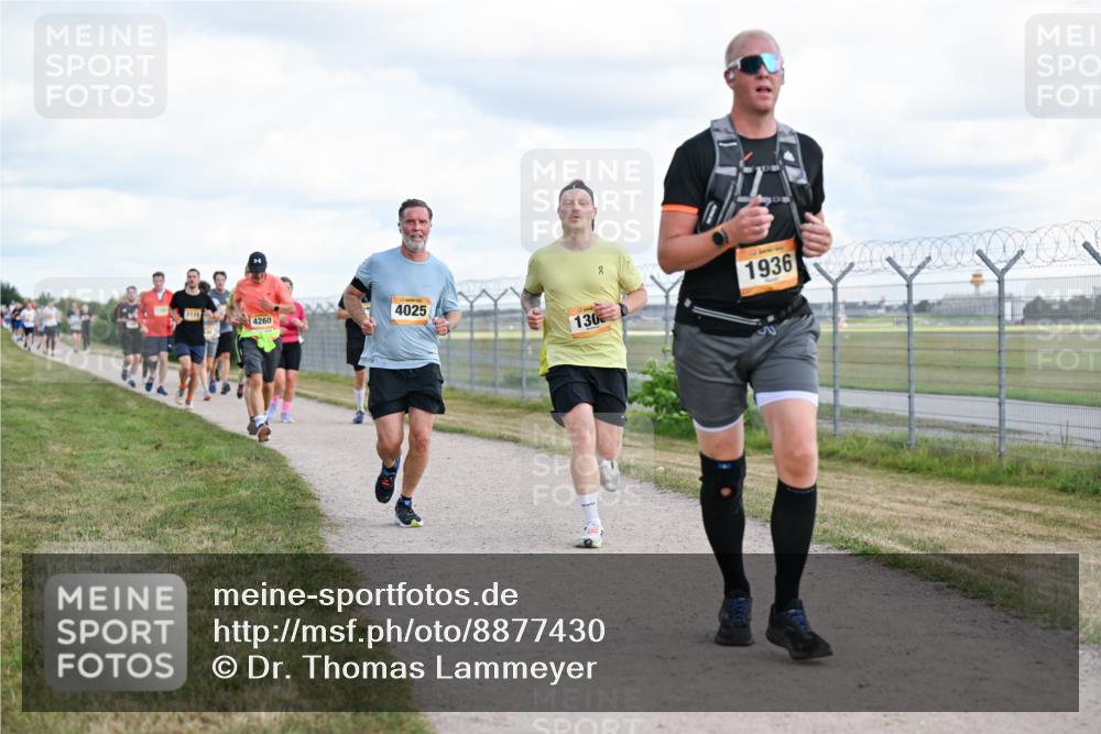 14.09.2025 - Airport Race Dr. Thomas Lammeyer http://msf.ph/oto/8877430 14.09.2025 12:23:19 Laufen 2105, 1936, 4260, 4025, 130 meine-sportfotos.de
