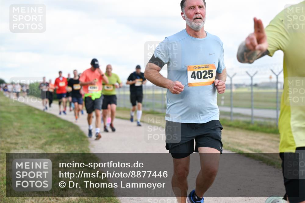 14.09.2025 - Airport Race Dr. Thomas Lammeyer http://msf.ph/oto/8877446 14.09.2025 12:23:21 Laufen 4025 meine-sportfotos.de