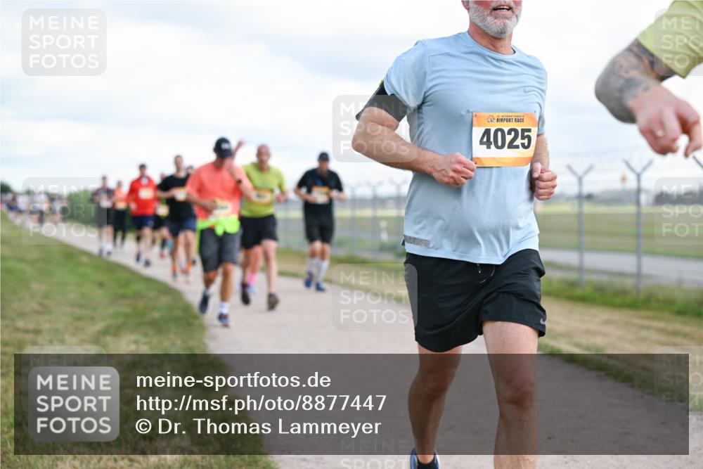 14.09.2025 - Airport Race Dr. Thomas Lammeyer http://msf.ph/oto/8877447 14.09.2025 12:23:21 Laufen 42, 4025 meine-sportfotos.de