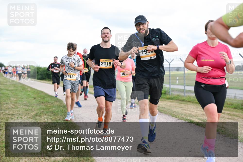 14.09.2025 - Airport Race Dr. Thomas Lammeyer http://msf.ph/oto/8877473 14.09.2025 12:23:25 Laufen 4130, 2115, 15, 19, 30, 1923 meine-sportfotos.de