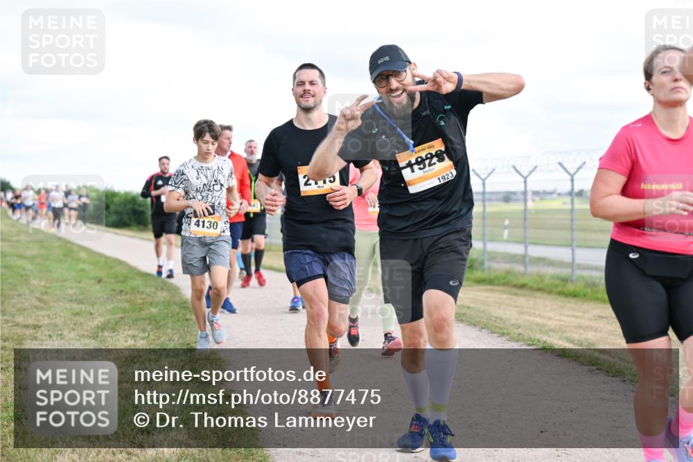 14.09.2025 - Airport Race Dr. Thomas Lammeyer http://msf.ph/oto/8877475 14.09.2025 12:23:26 Laufen 4130, 25, 1928, 1923 meine-sportfotos.de