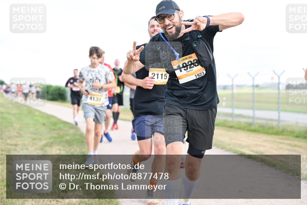 14.09.2025 - Airport Race Dr. Thomas Lammeyer http://msf.ph/oto/8877478 14.09.2025 12:23:26 Laufen 4130, 2115, 1923, 1923 meine-sportfotos.de