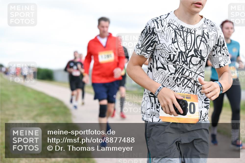 14.09.2025 - Airport Race Dr. Thomas Lammeyer http://msf.ph/oto/8877488 14.09.2025 12:23:28 Laufen 30 meine-sportfotos.de