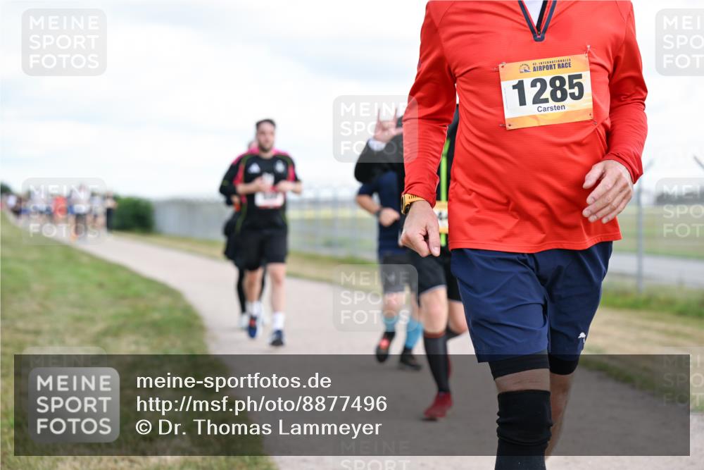 14.09.2025 - Airport Race Dr. Thomas Lammeyer http://msf.ph/oto/8877496 14.09.2025 12:23:29 Laufen 42, 1285 meine-sportfotos.de