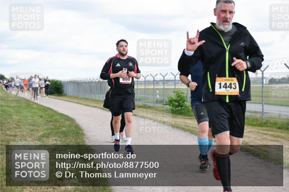 14.09.2025 - Airport Race Dr. Thomas Lammeyer http://msf.ph/oto/8877500 14.09.2025 12:23:30 Laufen 880, 1443 meine-sportfotos.de