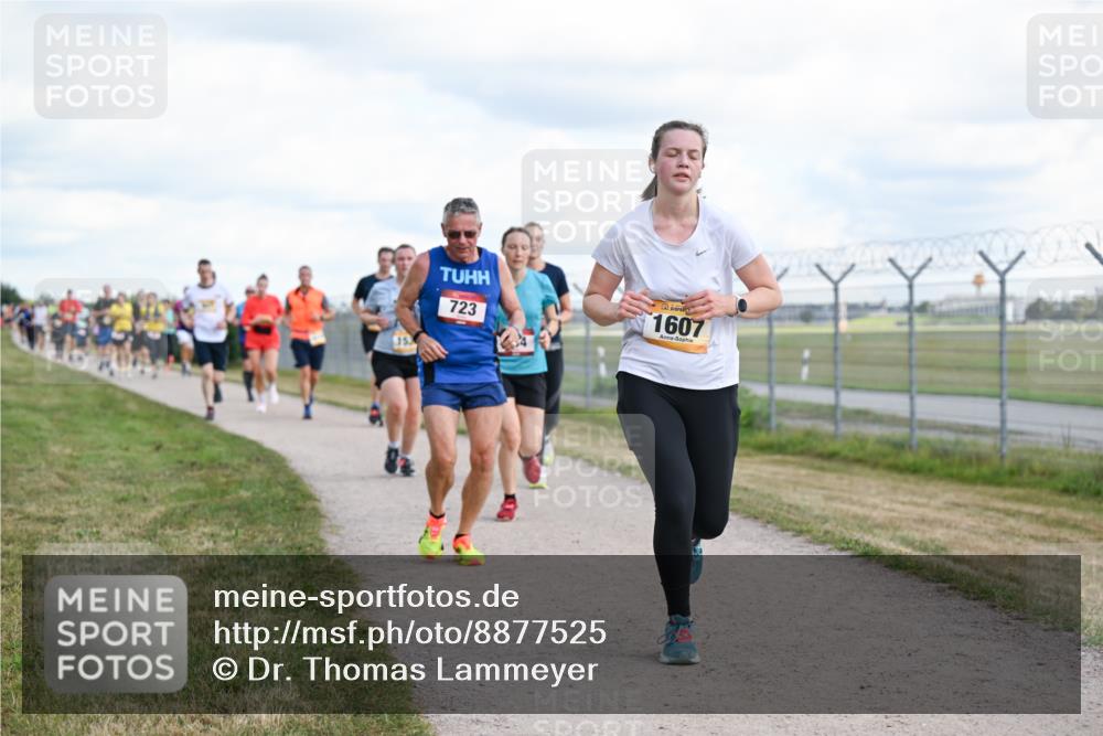 14.09.2025 - Airport Race Dr. Thomas Lammeyer http://msf.ph/oto/8877525 14.09.2025 12:23:41 Laufen 15, 723, 1607 meine-sportfotos.de