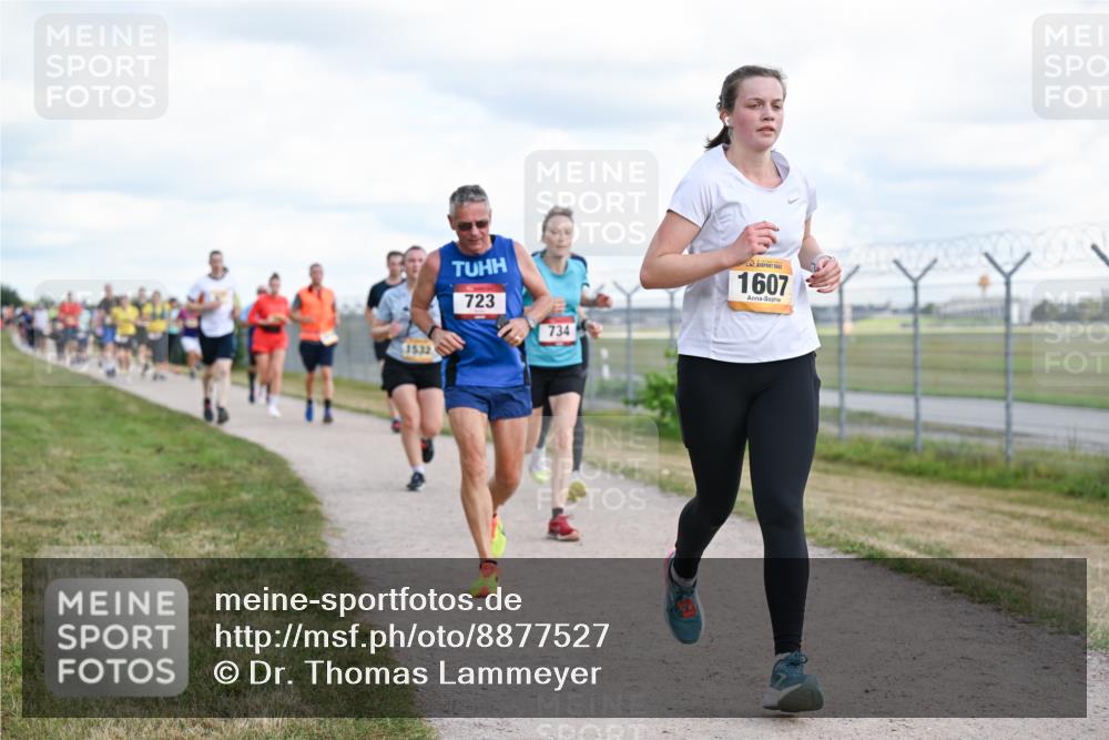 14.09.2025 - Airport Race Dr. Thomas Lammeyer http://msf.ph/oto/8877527 14.09.2025 12:23:42 Laufen 1532, 723, 734, 1607 meine-sportfotos.de