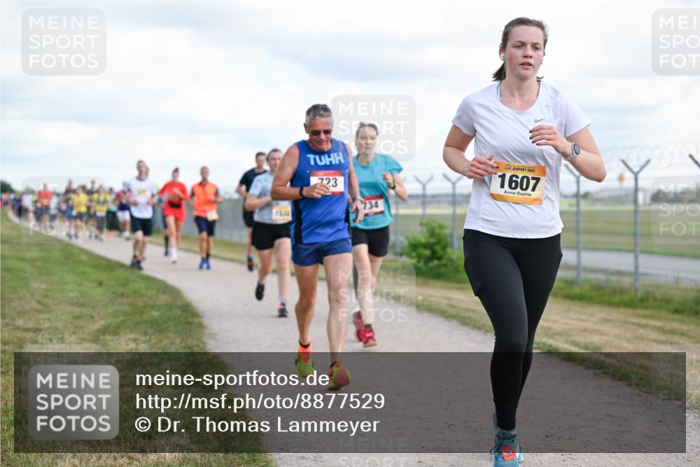 14.09.2025 - Airport Race Dr. Thomas Lammeyer http://msf.ph/oto/8877529 14.09.2025 12:23:42 Laufen 723, 1607 meine-sportfotos.de