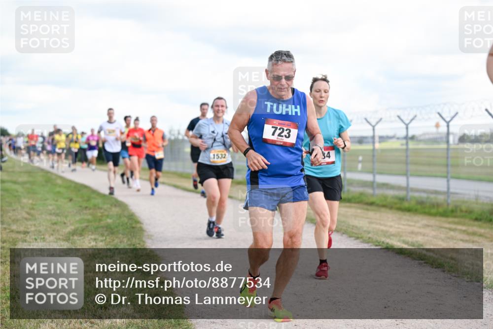 14.09.2025 - Airport Race Dr. Thomas Lammeyer http://msf.ph/oto/8877534 14.09.2025 12:23:43 Laufen 1532, 723, 34 meine-sportfotos.de