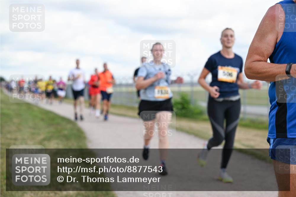 14.09.2025 - Airport Race Dr. Thomas Lammeyer http://msf.ph/oto/8877543 14.09.2025 12:23:44 Laufen  meine-sportfotos.de