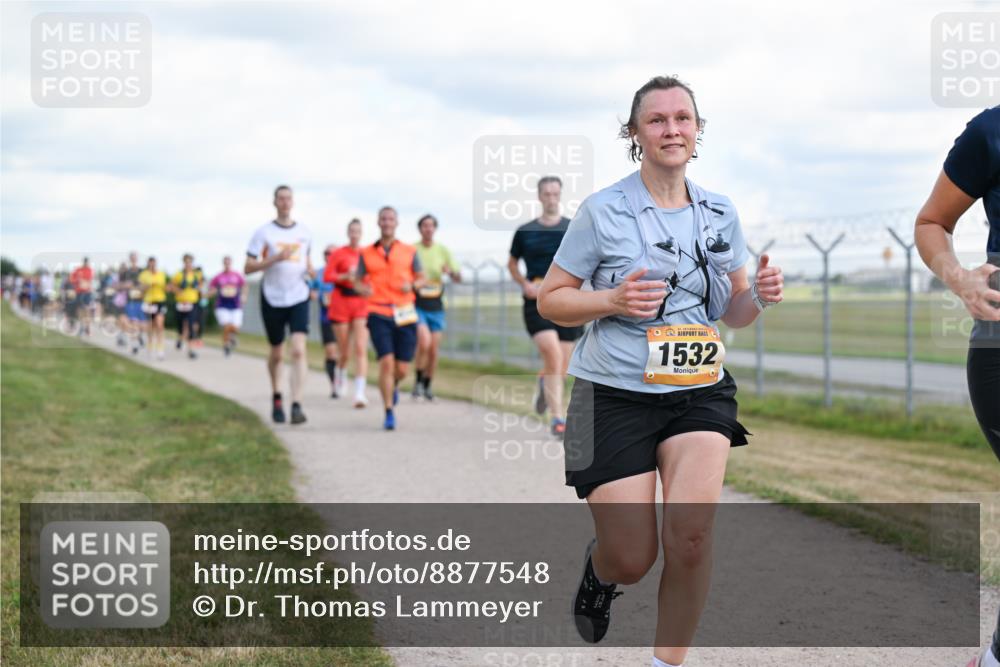 14.09.2025 - Airport Race Dr. Thomas Lammeyer http://msf.ph/oto/8877548 14.09.2025 12:23:45 Laufen 1532 meine-sportfotos.de