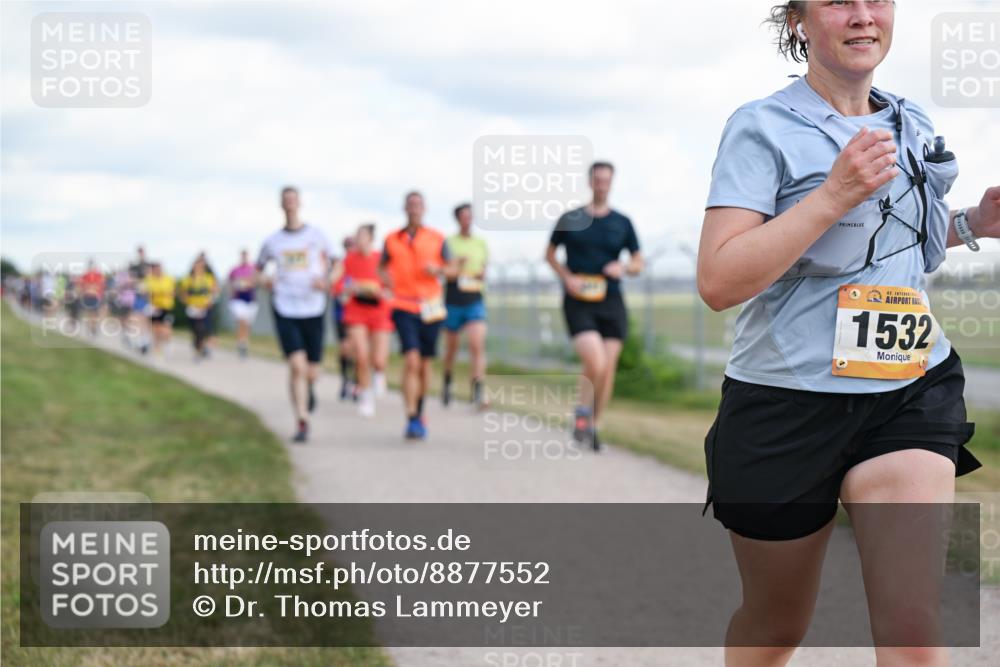 14.09.2025 - Airport Race Dr. Thomas Lammeyer http://msf.ph/oto/8877552 14.09.2025 12:23:45 Laufen 42, 1532 meine-sportfotos.de