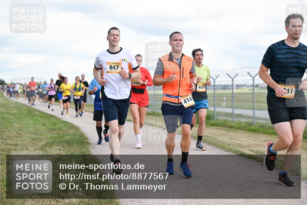 14.09.2025 - Airport Race Dr. Thomas Lammeyer http://msf.ph/oto/8877567 14.09.2025 12:23:48 Laufen 947, 1026, 4145, 4054, 41 meine-sportfotos.de