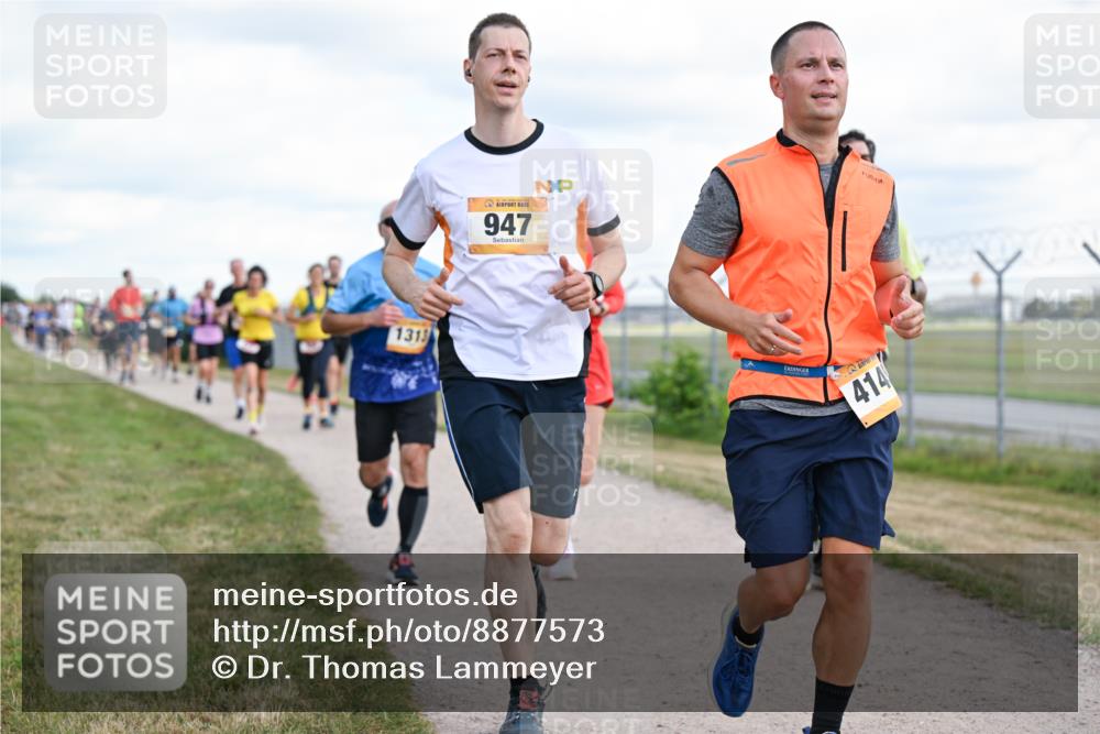 14.09.2025 - Airport Race Dr. Thomas Lammeyer http://msf.ph/oto/8877573 14.09.2025 12:23:48 Laufen 1313, 947, 414 meine-sportfotos.de