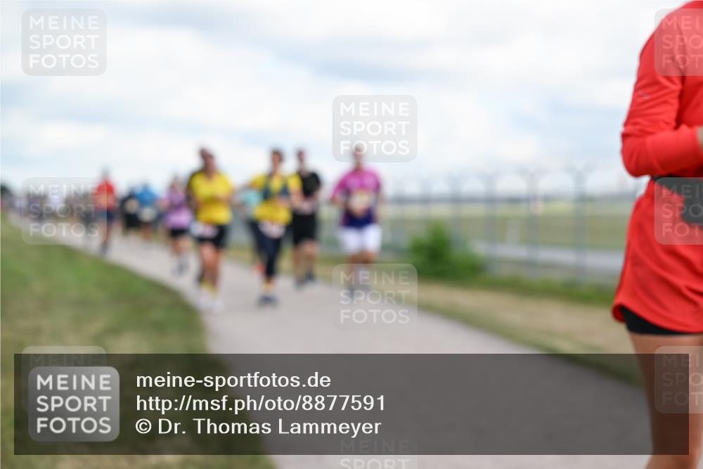 14.09.2025 - Airport Race Dr. Thomas Lammeyer http://msf.ph/oto/8877591 14.09.2025 12:23:51 Laufen  meine-sportfotos.de