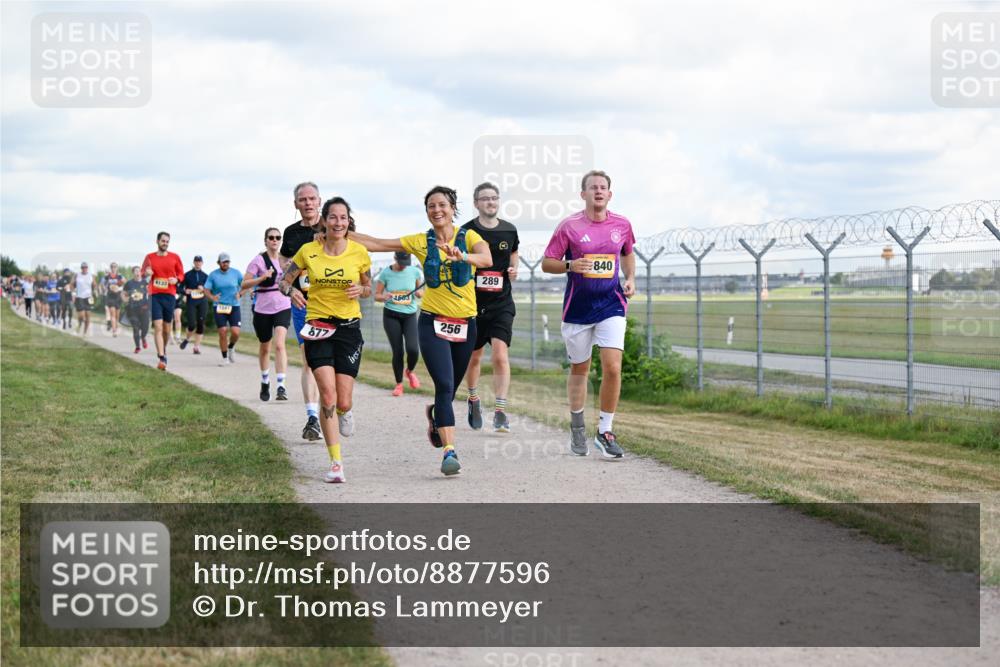 14.09.2025 - Airport Race Dr. Thomas Lammeyer http://msf.ph/oto/8877596 14.09.2025 12:23:52 Laufen 4133, 1683, 877, 256, 289, 840 meine-sportfotos.de
