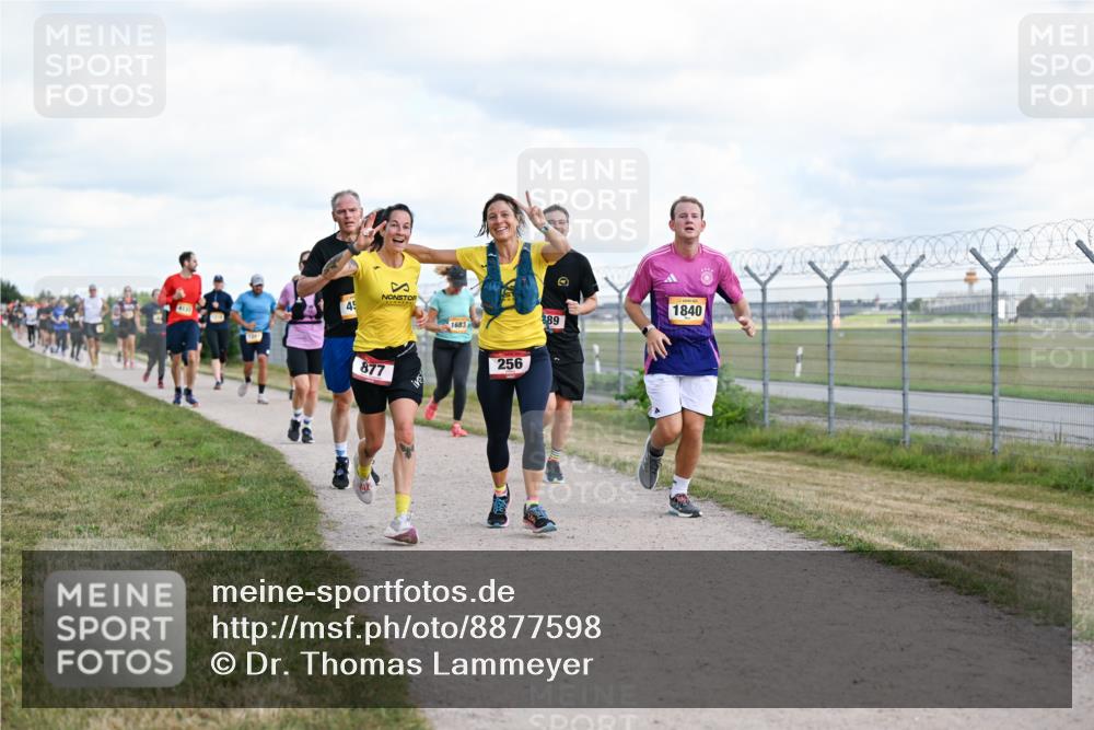 14.09.2025 - Airport Race Dr. Thomas Lammeyer http://msf.ph/oto/8877598 14.09.2025 12:23:52 Laufen 45, 877, 1683, 256, 89, 1840 meine-sportfotos.de