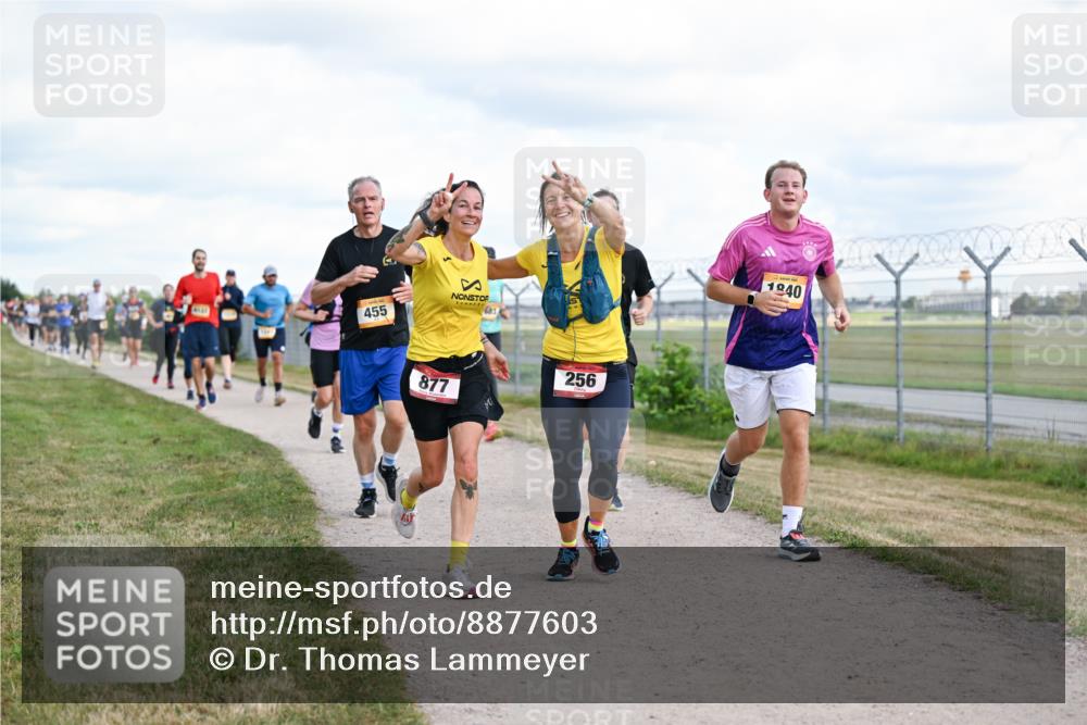 14.09.2025 - Airport Race Dr. Thomas Lammeyer http://msf.ph/oto/8877603 14.09.2025 12:23:53 Laufen 455, 877, 256, 1940 meine-sportfotos.de