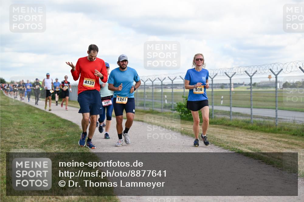 14.09.2025 - Airport Race Dr. Thomas Lammeyer http://msf.ph/oto/8877641 14.09.2025 12:23:59 Laufen 4133, 247, 1241, 516 meine-sportfotos.de