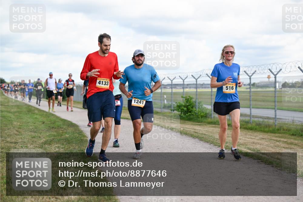 14.09.2025 - Airport Race Dr. Thomas Lammeyer http://msf.ph/oto/8877646 14.09.2025 12:23:59 Laufen 4133, 7, 1241, 516 meine-sportfotos.de