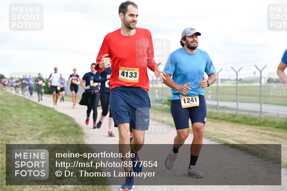 14.09.2025 - Airport Race Dr. Thomas Lammeyer http://msf.ph/oto/8877654 14.09.2025 12:24:00 Laufen 4133, 1241 meine-sportfotos.de