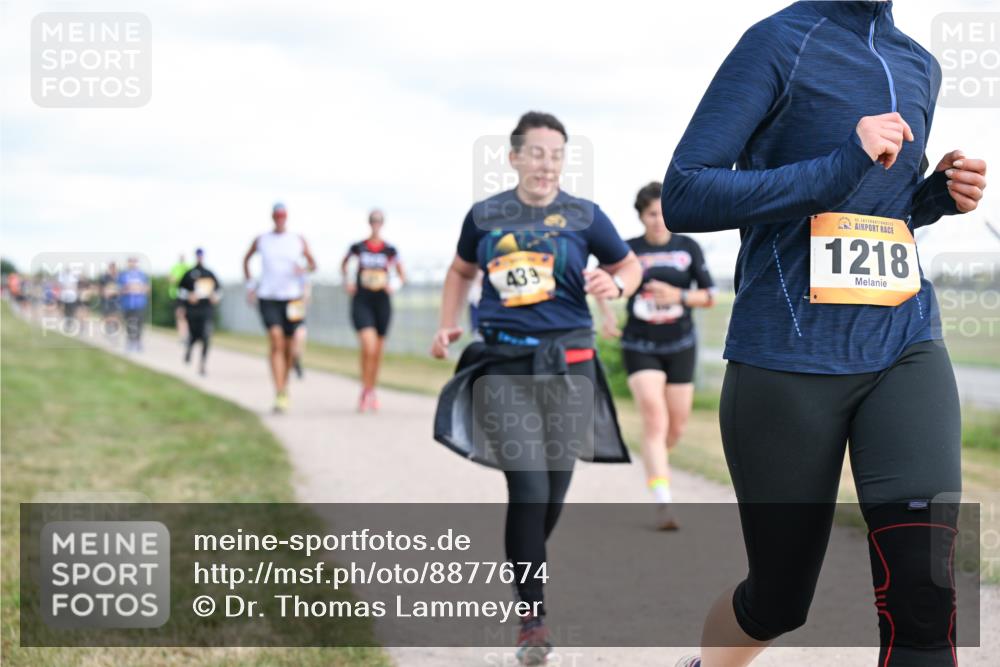 14.09.2025 - Airport Race Dr. Thomas Lammeyer http://msf.ph/oto/8877674 14.09.2025 12:24:03 Laufen 439, 1218 meine-sportfotos.de