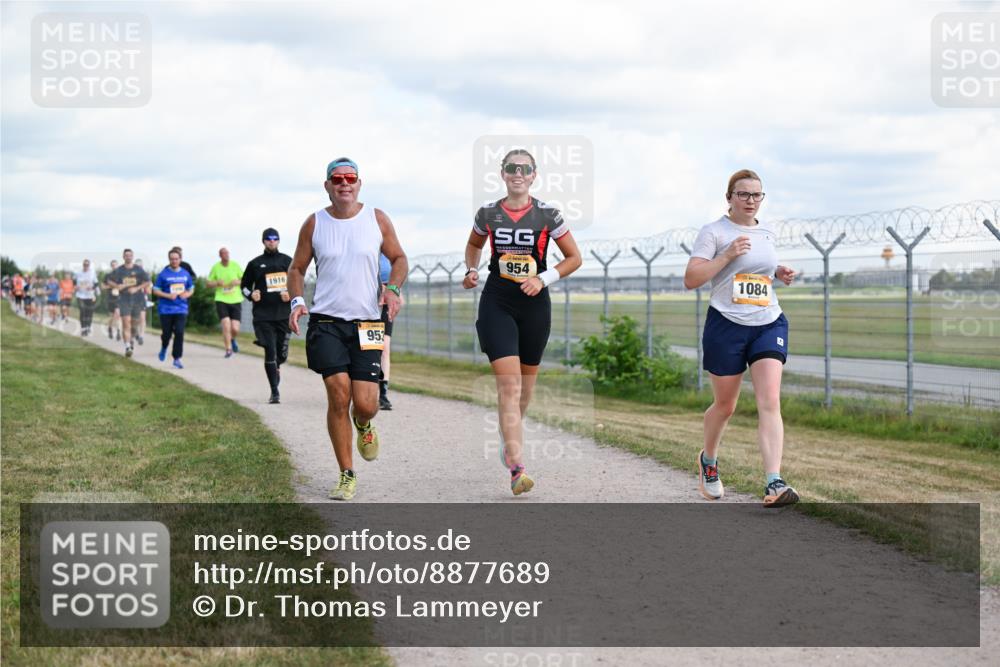 14.09.2025 - Airport Race Dr. Thomas Lammeyer http://msf.ph/oto/8877689 14.09.2025 12:24:06 Laufen 1916, 953, 954, 1084 meine-sportfotos.de