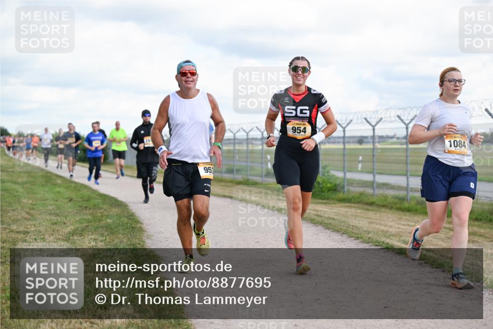 14.09.2025 - Airport Race Dr. Thomas Lammeyer http://msf.ph/oto/8877695 14.09.2025 12:24:07 Laufen 953, 954, 1084 meine-sportfotos.de