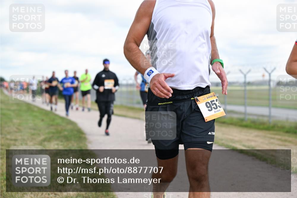 14.09.2025 - Airport Race Dr. Thomas Lammeyer http://msf.ph/oto/8877707 14.09.2025 12:24:08 Laufen 953 meine-sportfotos.de