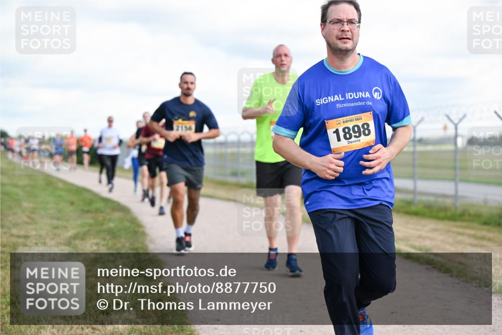 14.09.2025 - Airport Race Dr. Thomas Lammeyer http://msf.ph/oto/8877750 14.09.2025 12:24:15 Laufen 1898 meine-sportfotos.de