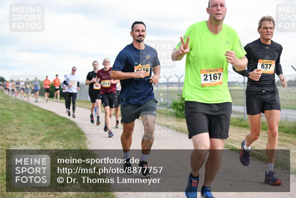 14.09.2025 - Airport Race Dr. Thomas Lammeyer http://msf.ph/oto/8877757 14.09.2025 12:24:16 Laufen 2116, 56, 2167, 637, 11 meine-sportfotos.de