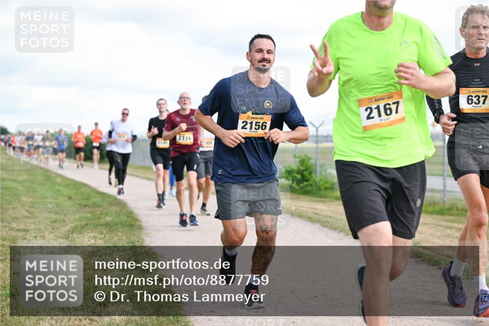 14.09.2025 - Airport Race Dr. Thomas Lammeyer http://msf.ph/oto/8877759 14.09.2025 12:24:16 Laufen 2116, 9154, 2156, 2167, 637 meine-sportfotos.de