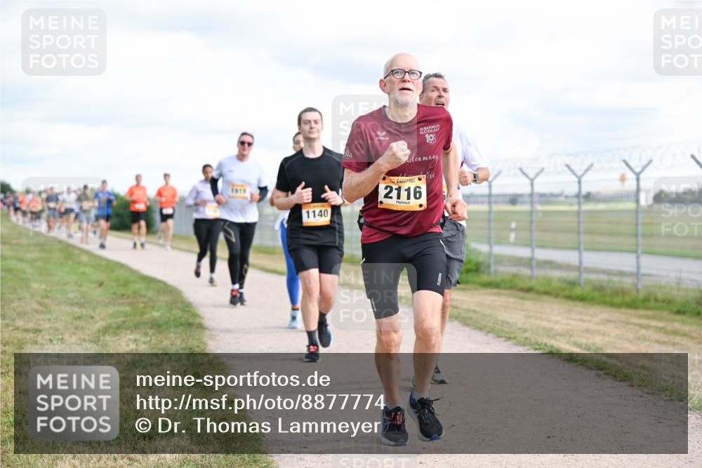 14.09.2025 - Airport Race Dr. Thomas Lammeyer http://msf.ph/oto/8877774 14.09.2025 12:24:18 Laufen 1140, 2116 meine-sportfotos.de